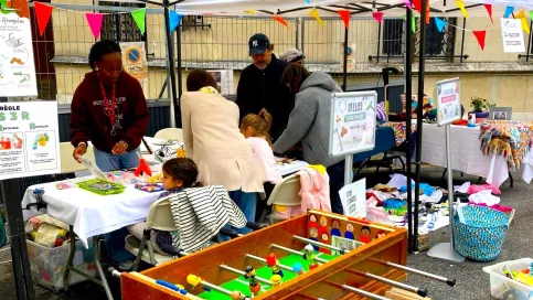 stand d'animation autour du réemploi