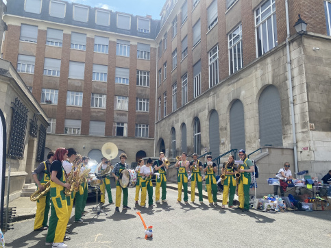 Fanfare vide-greniers